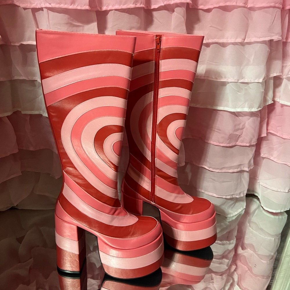 Theme Of Hearts Knee High Boots ❤️